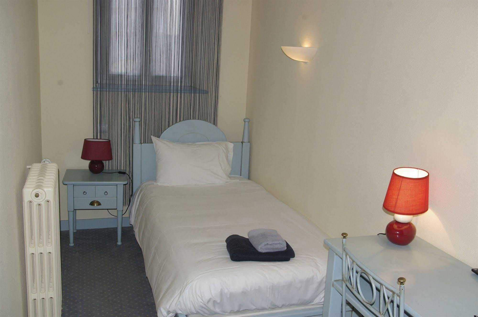 לימוז' Hotel Akena Hf מראה חיצוני תמונה