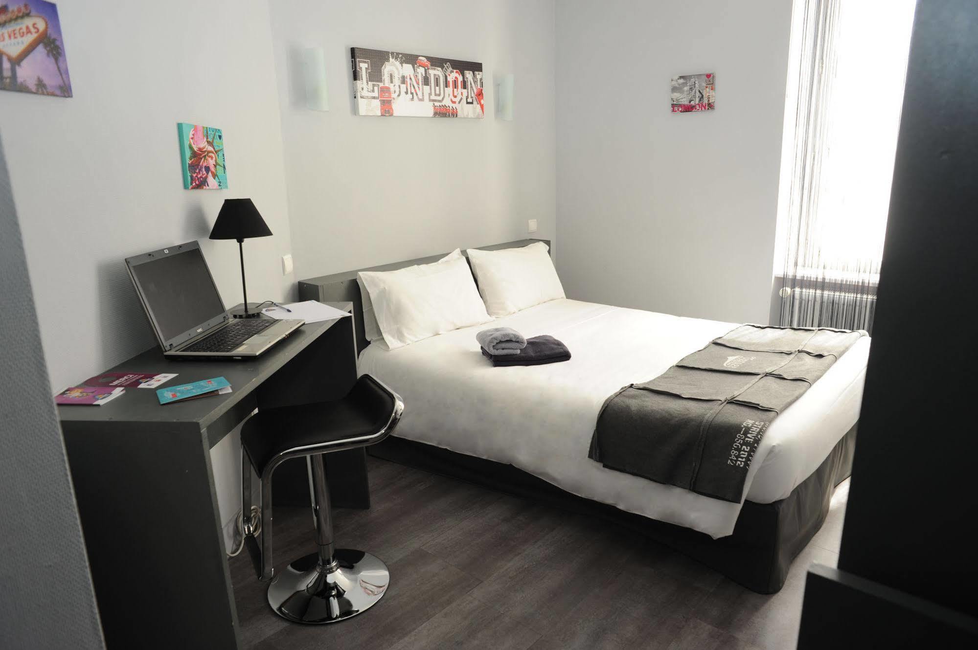 לימוז' Hotel Akena Hf מראה חיצוני תמונה